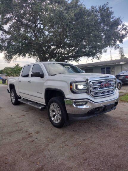 2018 GMC SIERRA SLT