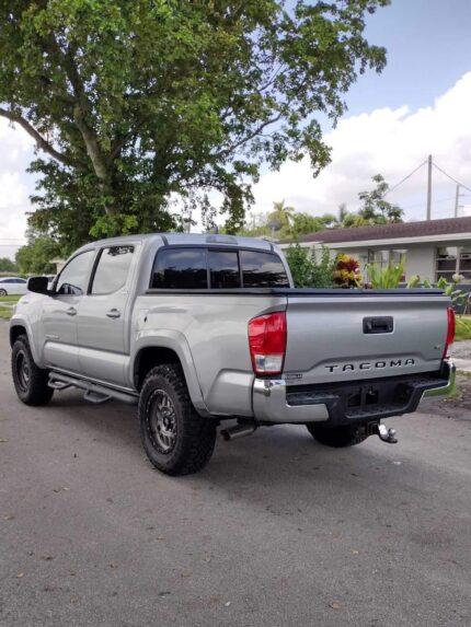 2017 Toyota Tacoma SR5 V6